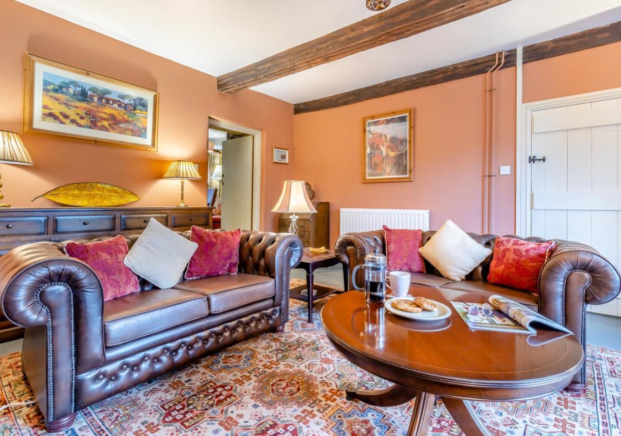 Lower Chapel Castell Madoc Cottages מראה חיצוני תמונה